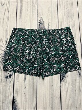 Dahlias Women's Paisley Shorts Size 12